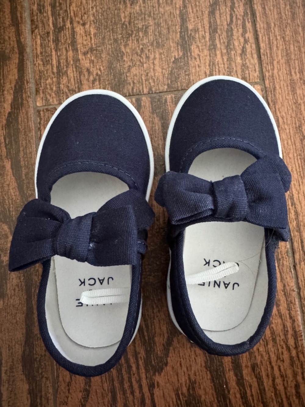 Girls Size 6 Janie & Jack Velcro Bow Shoes